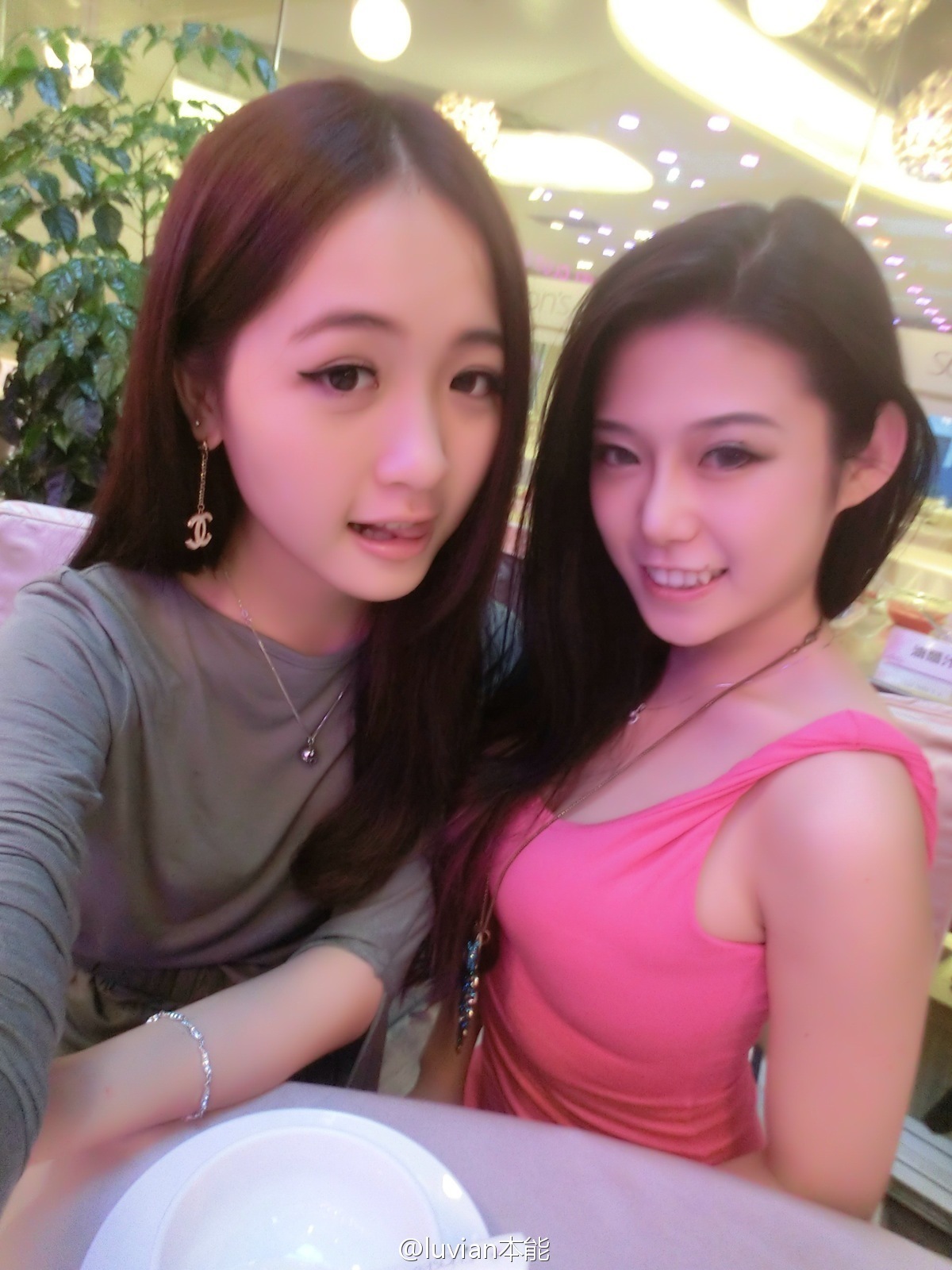 秀人美媛馆女郎luvian本能 微博相册集锦